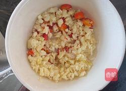 油豆腐金针菇煲的做法图解2