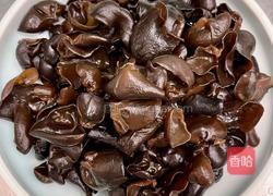 分享五星级酒店凉菜凉拌木耳的做法图解3