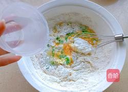 韭菜鸡蛋饼的做法图解4