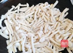 清炒白玉菇黄瓜木耳的做法图解5