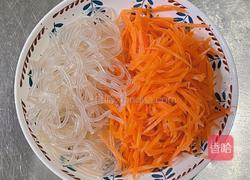 【春季“养肝”】凉拌菠菜的做法图解1