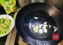 味美虾仁炒芦笋的做法图解5