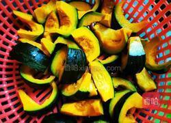 蒜香南瓜的做法图解1