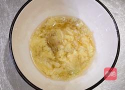 【春季“养肝”】鸡蛋蒜酱春饼卷的做法图解4