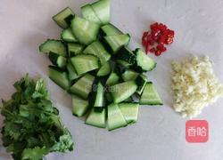凉拌黄瓜的做法图解2