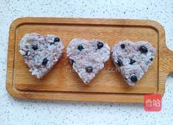 黑豆爱心饭团的做法图解7