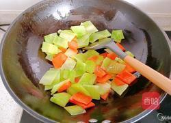 胡萝卜炒莴苣的做法图解7