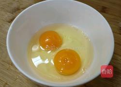 荷包蛋青菜汤的做法图解2