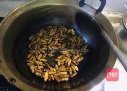 干煸蚕蛹的做法图解5