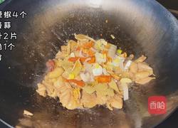 黄焖鸡烧土豆的做法图解3