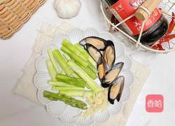 贻贝拌芦笋的做法图解1