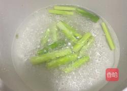 贻贝拌芦笋的做法图解2