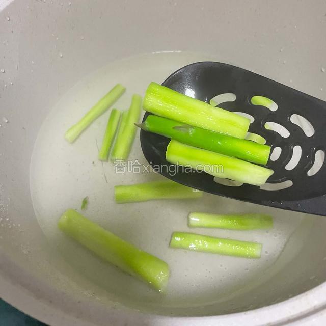 焯3分钟捞出
