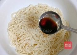 香菇酱米线的做法图解6