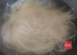酸辣米线的做法图解5