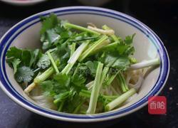 酸汤米线的做法图解5