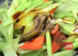 干锅莴笋片的做法图解10