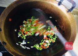 酱油炒饭的做法图解5