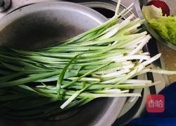 韭菜炒鸡蛋的做法图解1