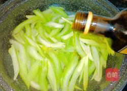 肉片炒芹菜的做法图解5
