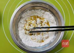 牛肉菠萝披萨(约7寸)的做法图解4