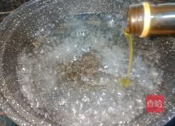 青豆玉米炒火腿的做法图解3