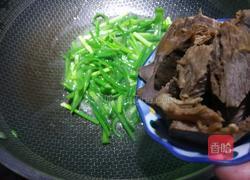 蒜苗卤牛肉的做法图解7