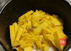 自制果粒酱（芒果味果酱）的做法图解3