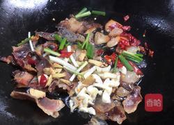 腊肉炒藜蒿的做法图解7