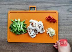 法式芦笋炒口蘑的做法图解2