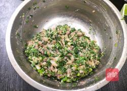 韭菜猪肉馅锅贴的做法图解3