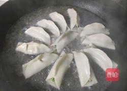 韭菜猪肉馅锅贴的做法图解7