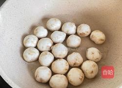 鲜美口蘑汤的做法图解3