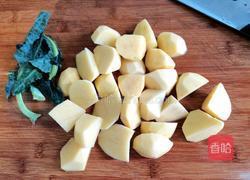 橄榄油烤土豆的做法图解2