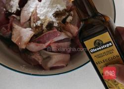 砂锅草鱼的做法图解1