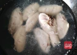 土豆红烧鸡翅的做法图解2