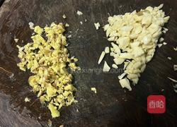 乌鱼酸菜的做法图解3