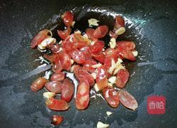 青泡椒炒腊肠的做法图解5