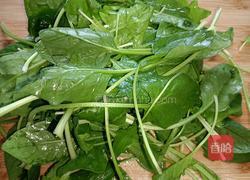 鸡蛋炒菠菜的做法图解1