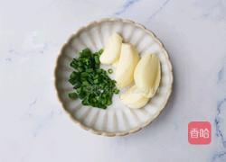 豌豆炒肉的做法图解2