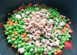 豌豆炒肉的做法图解11