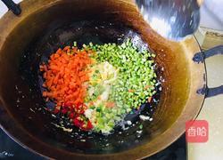 三色炒饭的做法图解3