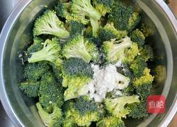 清炒西兰花的做法图解2