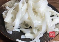 家庭烤河粉的做法图解1