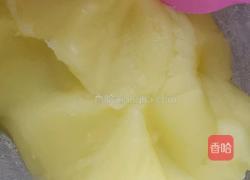 草莓奶球的做法图解3