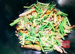 蒜苔肉沫炒香干的做法图解9