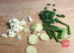 家常酥骨鱼的做法图解3