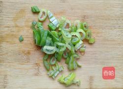 橄榄油蒜苔炒鸡蛋的做法图解4