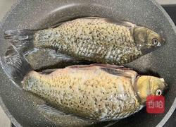 毛豆烧鲫鱼的做法图解5