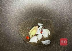 毛豆烧鲫鱼的做法图解6